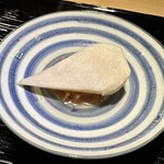 富小路 やま岸 - 【煮物】:エビ芋と油麩