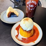 TAILWIND coffee brewers - 料理写真:■パンプキンプリンwithアイスクリーム
■バスク風チーズケーキ
■カフェ アメリカーノ