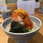 日本橋海鮮丼 つじ半 - 