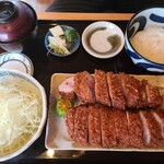 まさ竜 - リブロースカツはこの量です！まさに2人前