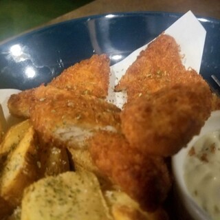 スポーツバー マゼラン_1