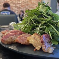 Jose Luis Karuizawa - イベリコ豚ベーコン炙りとクレソン野菜のサラダ