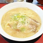 Akadama Ramen - 赤玉ラーメン 680円