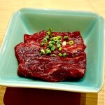 すしやのたい悟 - ニタリ鯨  漬け　こんなに美味しい漬けの鯨は初めて！