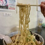 らー麺　Do・Ni・Bo - 新太麺をリフトUP⤴️