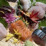 地酒と道産食材 一笑 - 満笑、刺身9点