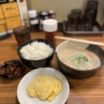 老虎苑 - スクランブル玉子にかす汁定食