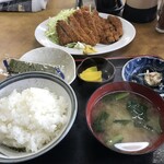 はらぺこ食堂 - とんかつ定食（780円）