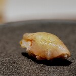 くるますし - 不明。 朝から予約時間の20時30分まで、時間を持て余してしまって、そこそこの量を飲んでしまったせいか、不覚にも、このタネだけどうしても思い出せず。。