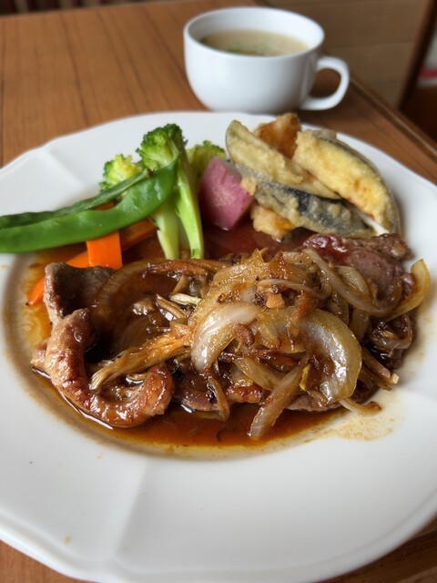 カントリーロード 鹿折唐桑 | 気仙沼の洋食レストラン