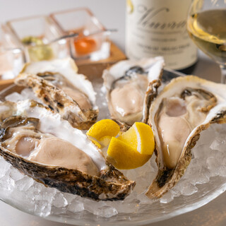 The most delicious Oyster at this time of year are carefully selected from all over the country and shipped directly from the farm!