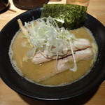 麺や 司 - 濃厚醤油らーめん（￥６８０）