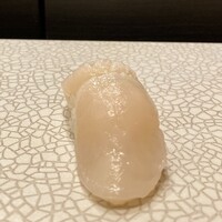 おたる政寿司 銀座 - ホタテ
