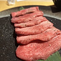 近江うし焼肉 にくTATSU 銀座店 - 