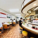 Chuuka Banrai - 店内