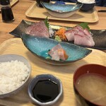 うみからそらへ - オリーブブリ刺ＡＮＤ養殖カンパチ刺の食べ比べ定食　１６００円
