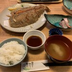 うみからそらへ - うみそら定食（カレイ唐揚げ）　１３００円