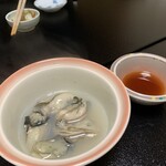 鮨よし - 牡蠣の酒蒸し