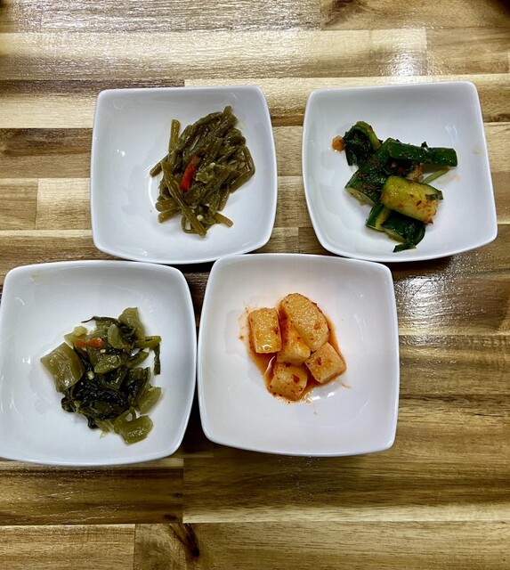 Mama Chicken photo 2