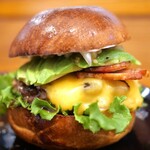 SUNLIT BURGER - 