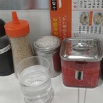 長浜ラーメン 一心亭 - 卓上