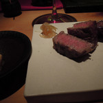 池袋 はなれ - ヒレ＆はらみのグリル