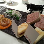 モダンカタランスパニッシュ ビキニ - 【2013年11月】タパス４種盛り　１３００円