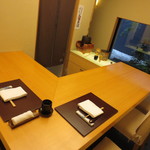 青山　仁 - カウンタ－席の個室で頂きました。