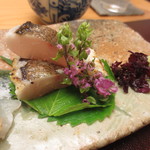 青山　仁 - 小田原のカマスの炙り。