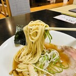 稲庭中華そば - 【〆ら〜＝低加水細麺】