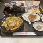 Gyouza No Oushou - あんかけ焼きそばとジャストサイズデフォルト餃子