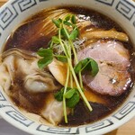 RAMEN MEIKIRA - しょうゆ900円+ワンタン300円