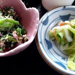 Sanchoku Asahi Gu - ほうれん草ごま和えと白菜のお新香‥