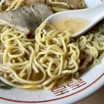 Kanrei Hanten - 麺は中太麺