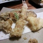 九つ井 - 天ぷら盛り合わせ。（海老１尾はすでに娘の腹の中…）