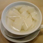 杏仁豆腐　630円