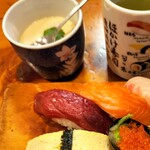 Hokake Sushi - 茶碗蒸し。熱々出来立ての茶碗蒸し、久々にいただきました。