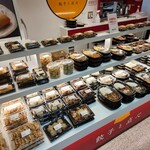 暖龍 餃子房 - ショーケース