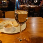 創作ダイニング たべものであそんではいけません - 白ワイン480円⇒ランチ400円