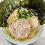 楊喜家 - 「ラーメン(並)(800円)+半熟味付玉子(100円)+のり増し5枚(100円)」です