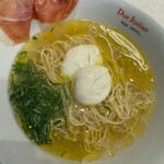 黄金の塩らぁ麺 ドゥエイタリアン - 