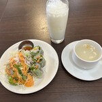 ナマステ - Dランチ　ラッシー、サラダ、生春巻き、玉子スープ