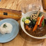 札幌スープカレーHIGUMA  - 22種類のベジタブル