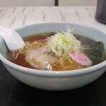 家族亭十々 - 料理写真:ラーメン 670円