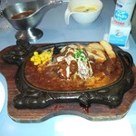 レストランぱらだいす - ビーフシチューハンバーグ　１６００円