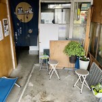 佐平治食堂 - 待合室