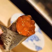 麻布十番 鮨 無銘 - イクラ手巻き