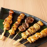 Assorted 5 types of Yakitori (grilled chicken skewers) (sauce/salt)