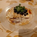 中国料理 景山 - ◎ピータン豆腐　　パクチーも　大根も　うれしい　