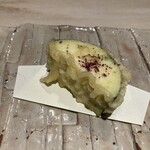 Beef Atelier うしのみや東京 - 薄衣揚げ 佐渡原茄子